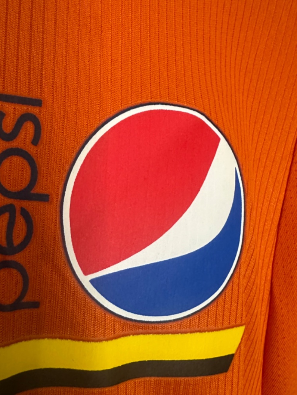 Barcelona SC Ecuador Soccer Jersey Large Gently worn 100% polyester 21.5" armpit - Picture 3 of 12